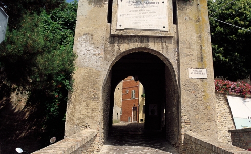 Byporten til Fiorenzuola di Focaraso Pesaro, Marche